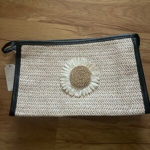 Woven Straw Zipper Bag